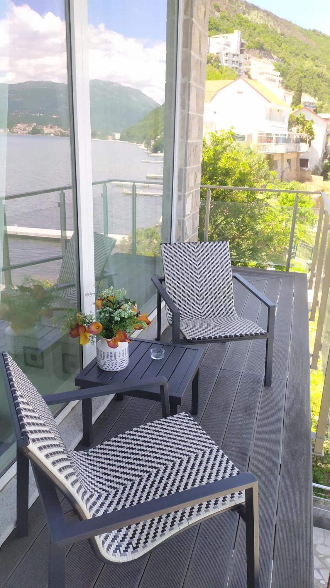 דירות ניביצ'ה Aurora House Duplex מראה חיצוני תמונה